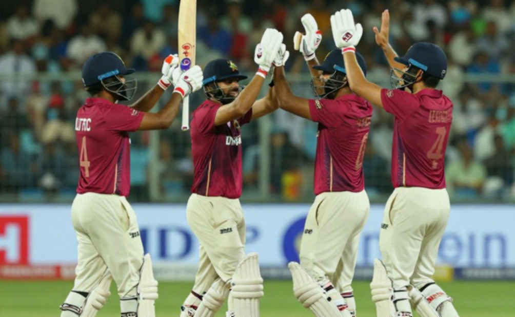 স্কোরবোর্ডে ওঠে না যে ওভারগুলো