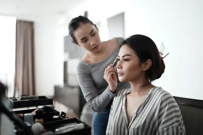 8 Tips Menghindari Oksidasi Saat Menggunakan Makeup