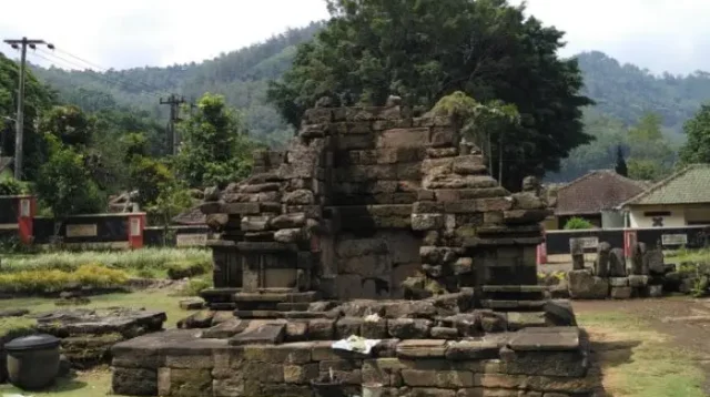Candi Songgoriti